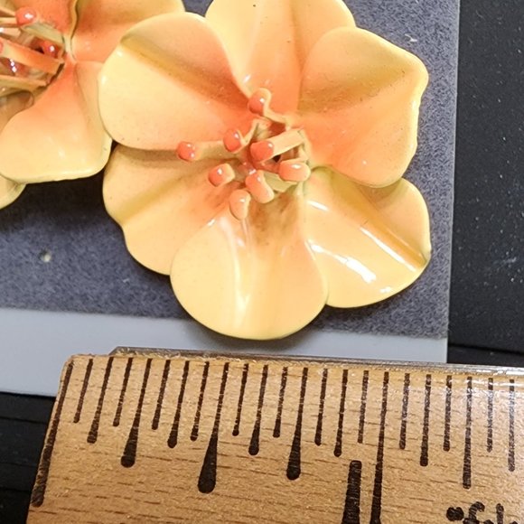 Brooch & Earrings - Vintage Painted Metal, Yellow & Orange, NWT  💛🧡 - Picture 12 of 12